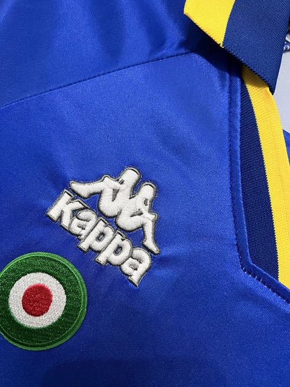95/96 Juventus Away Retro Jersey
