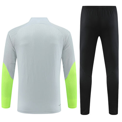 Paris Light Gray With Tracksuit