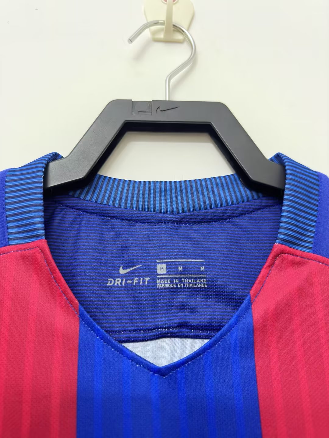 16-17 Barcelona Home Retro Jersey