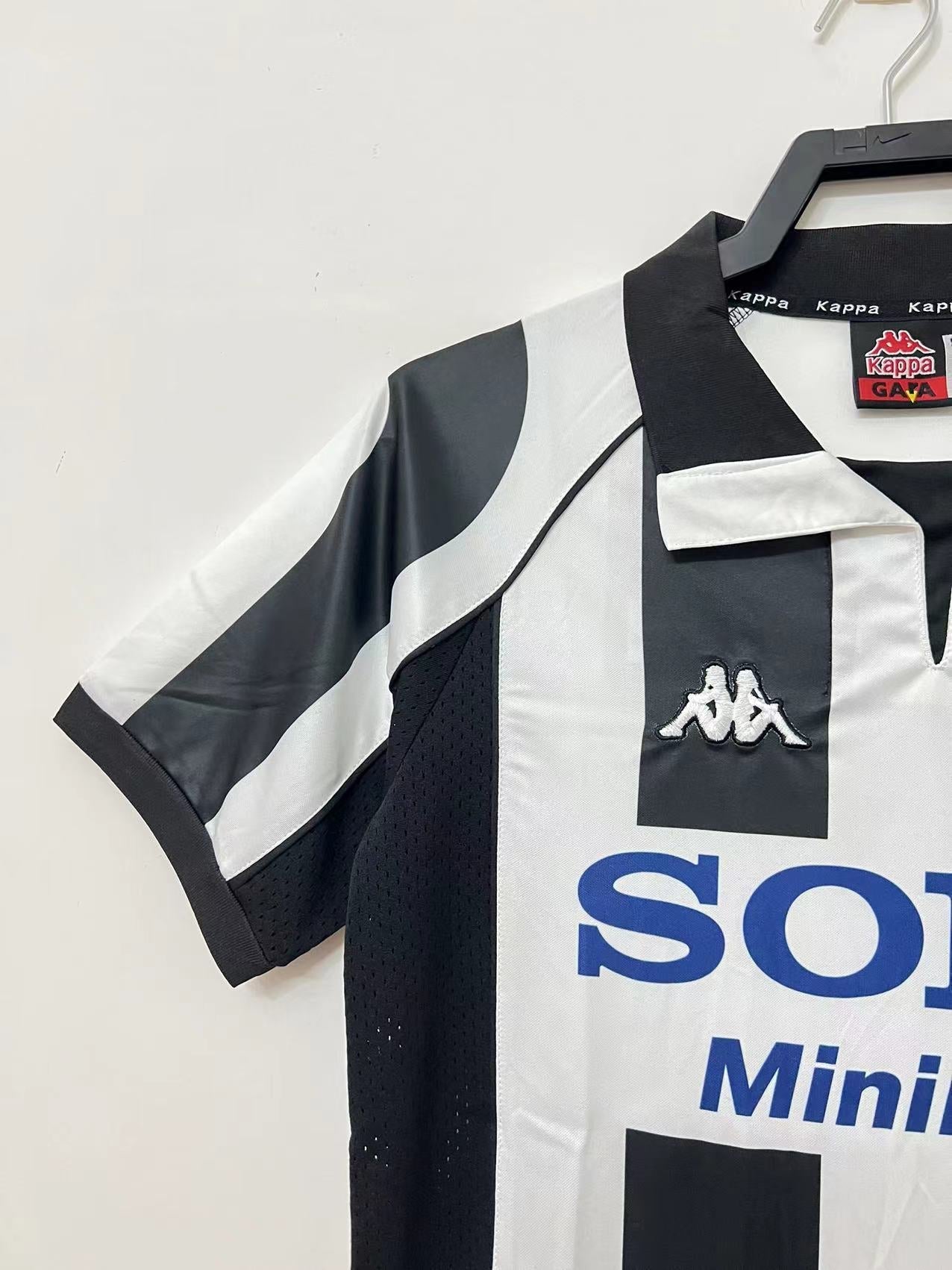 97/99 Juventus Home Retro Jersey
