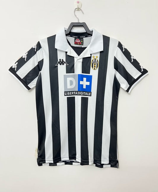 99/00 Juventus Home Retro Jersey