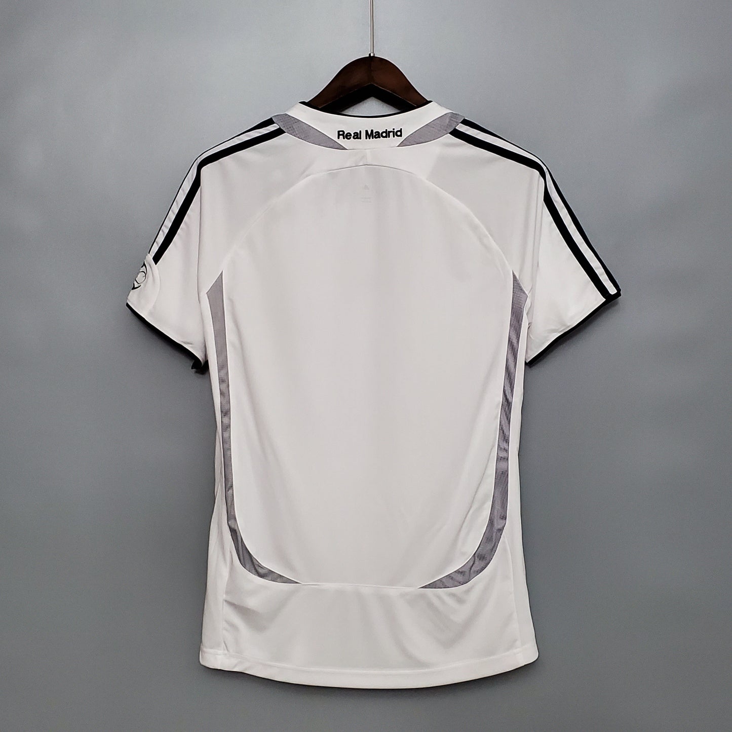 06/07 Real Madrid Home Long Sleeve Retro Jersey