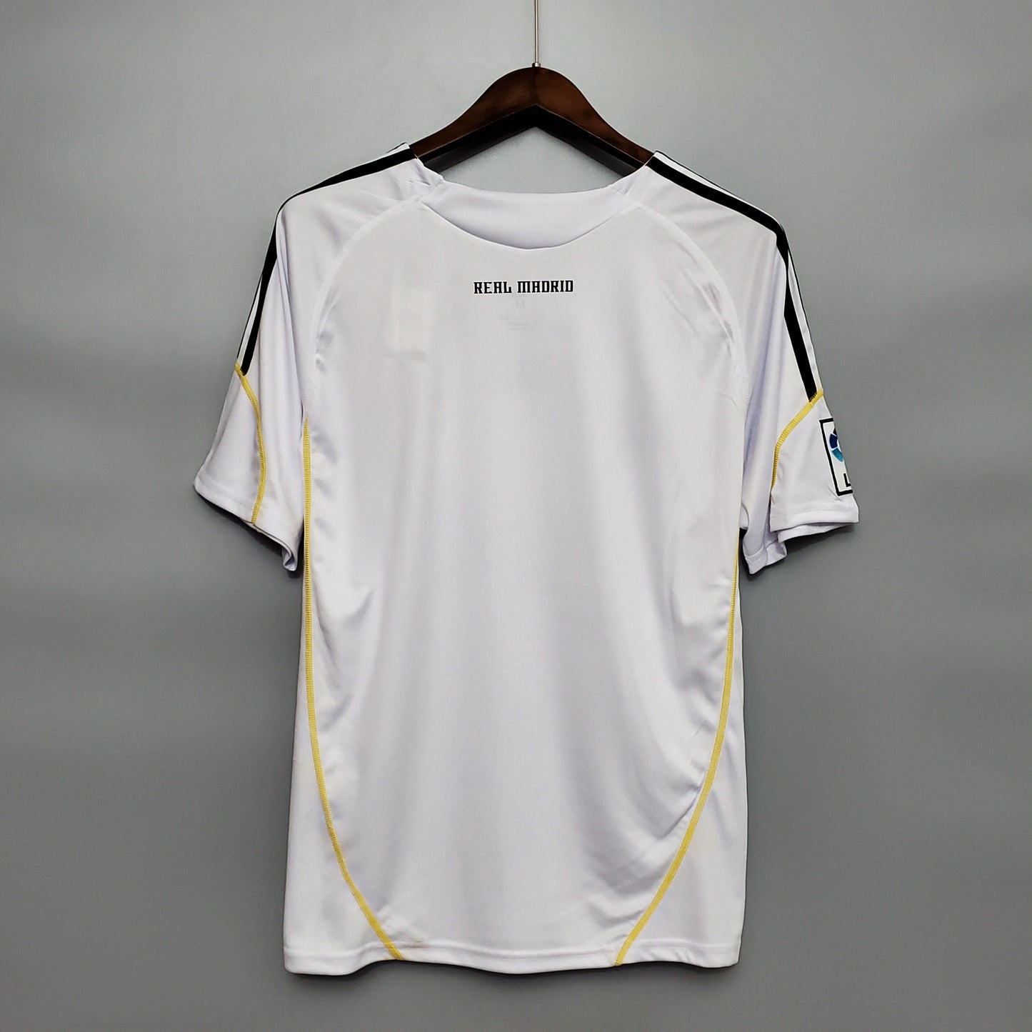 09/10 Real Madrid Home Retro Jersey