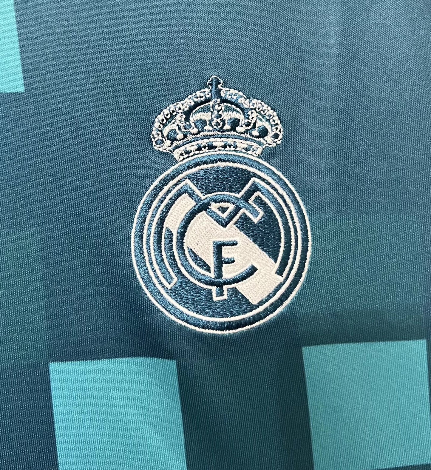 17/18 Real Madrid Away Retro Jersey