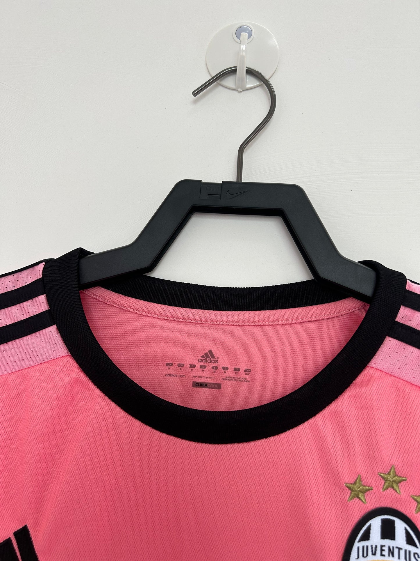 2015-16 Juventus Away Retro Jersey