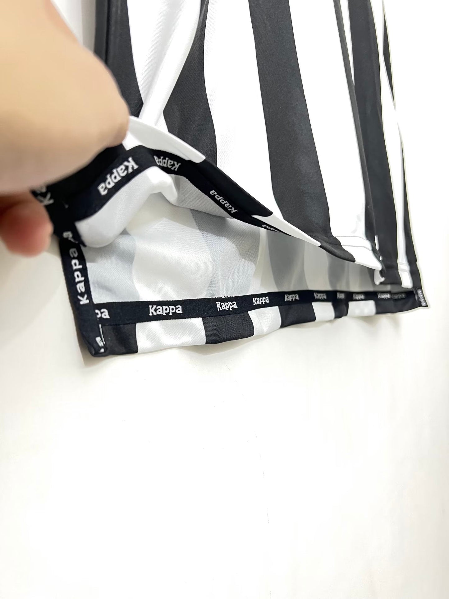 99/00 Juventus Home Retro Jersey