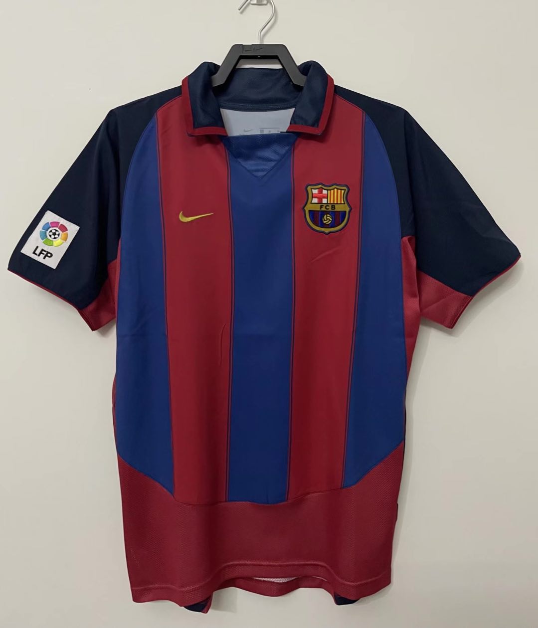 03/04 Barcelona home Retro Jersey