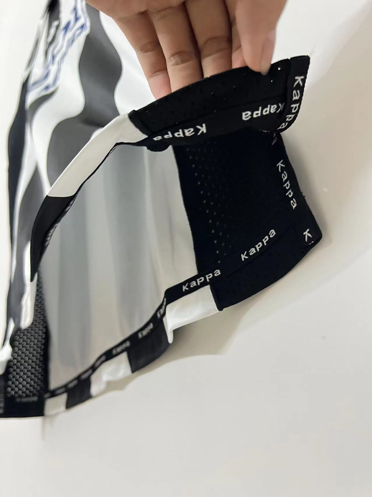 97/99 Juventus Home Retro Jersey