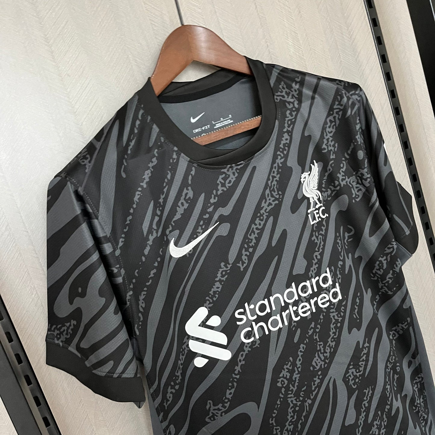 24-25 Liverpool FC Goalkeeper Black Jersey