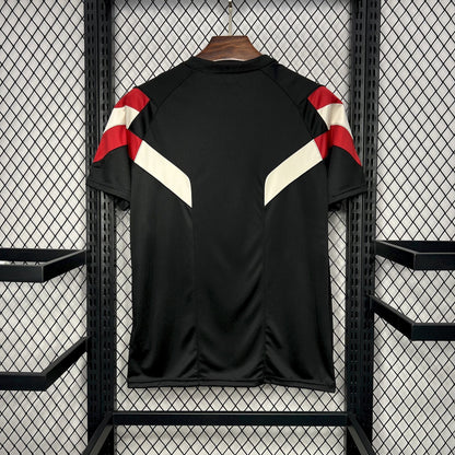 24-25 Manchester United Originals Tee Black Jersey