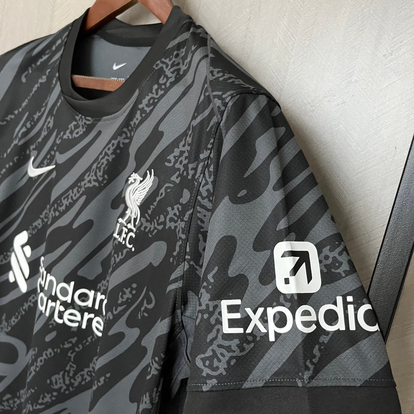 24-25 Liverpool FC Goalkeeper Black Jersey
