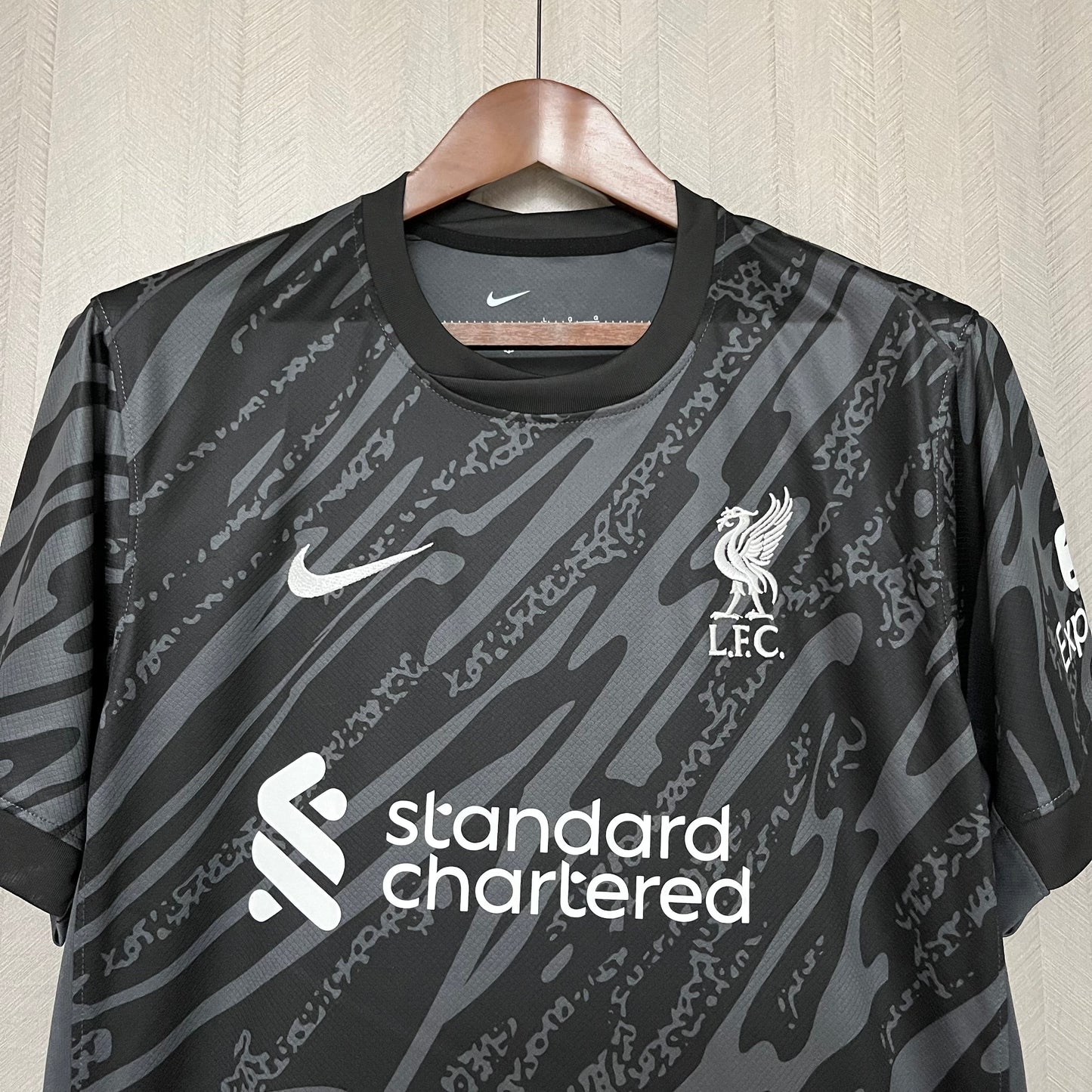 24-25 Liverpool FC Goalkeeper Black Jersey