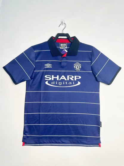 99/00 Manchester United Away Jersey