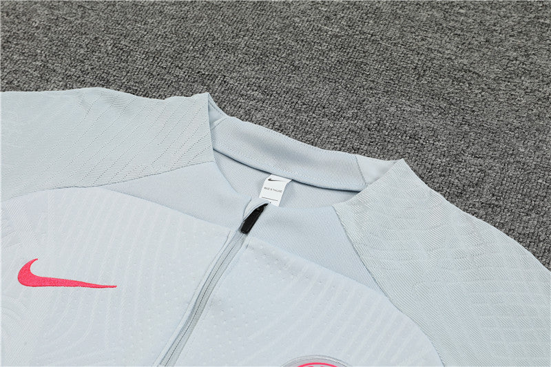 Paris Light Gray With Tracksuit
