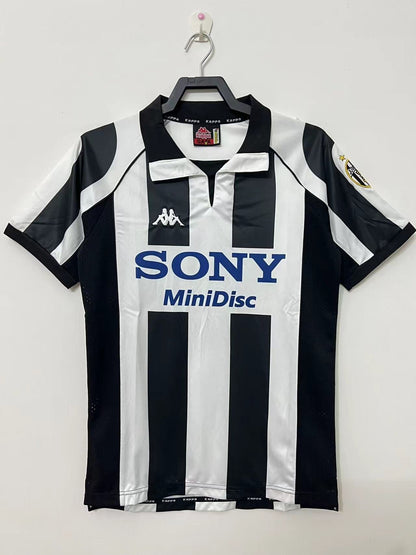 97/99 Juventus Home Retro Jersey