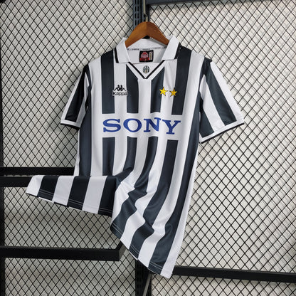 95/97 Juventus Home Retro Jersey